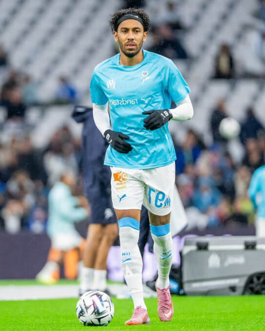 Hoffenheim cible Jacques Ekomié : le latéral gabonais dans le viseur